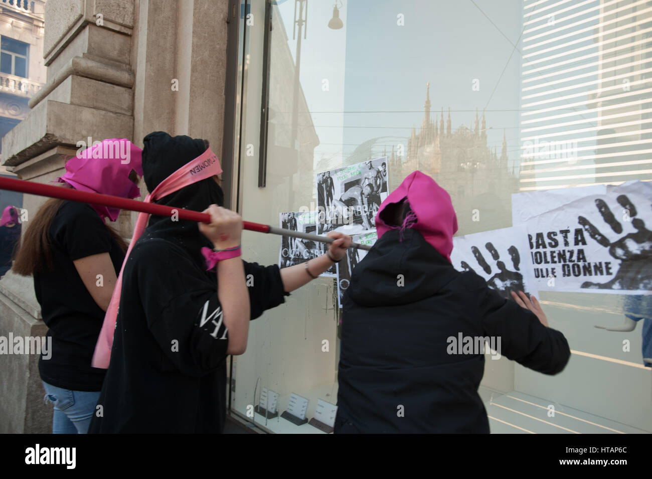 Milano, Italy. 8th March, Women Day. Protest for Women Rights 'Non una di meno -No One Less'. Stock Photo