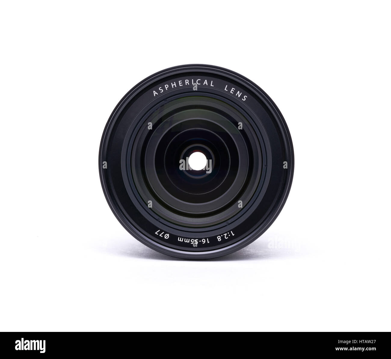 Recorte de la lente de la cámara profesional DSLR Fotografía de stock -  Alamy