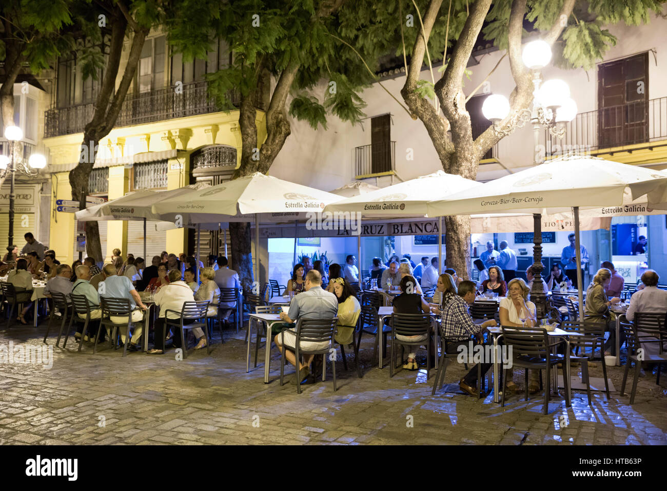 Restaurante La Cruz Blanca at night, Calle Consistorio, Jerez de la Frontera, Cadiz province, Andalucia, Spain, Europe Stock Photo