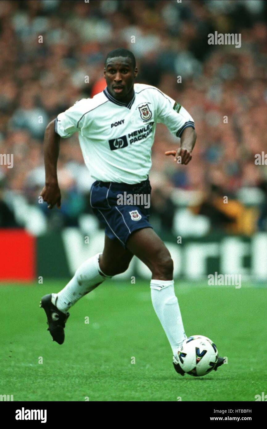 SOL CAMPBELL TOTTENHAM HOTSPUR FC 21 March 1999 Stock Photo