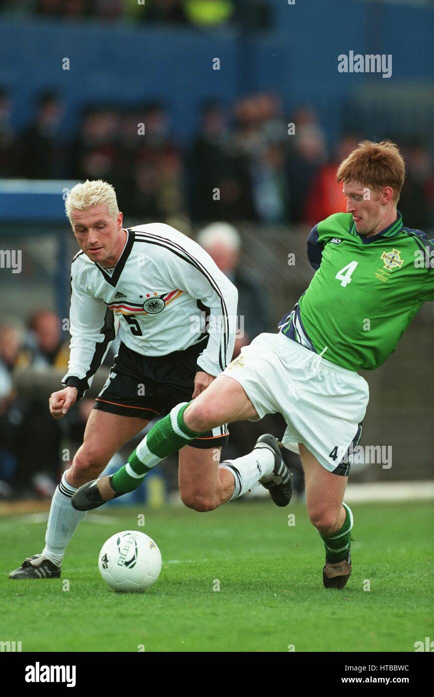 THOMAS STRUNZ GERMANY & BAYERN MUNCHEN FC 27 March 1999 Stock Photo