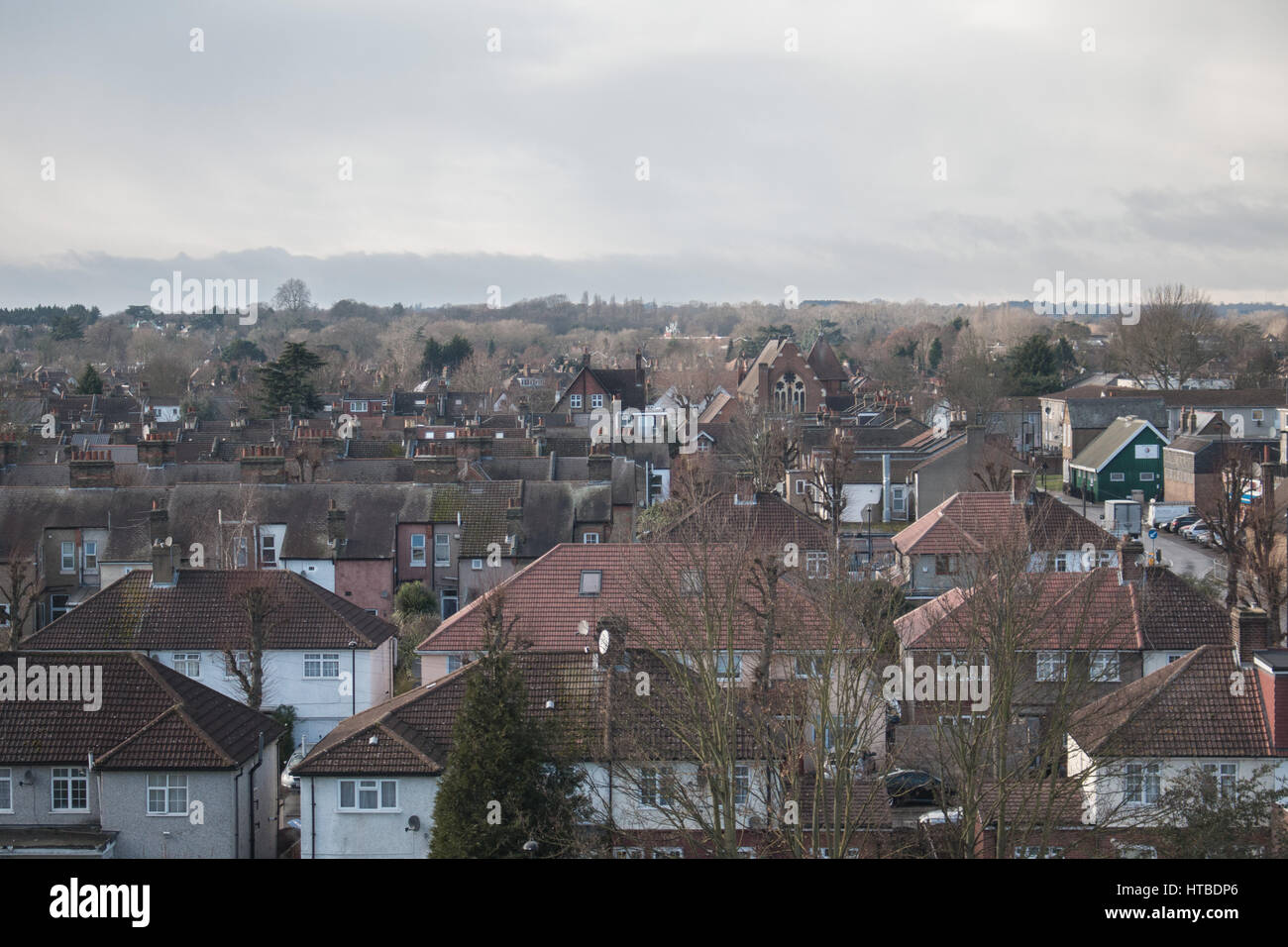 Flat roof house uk hi-res stock photography and images - Alamy