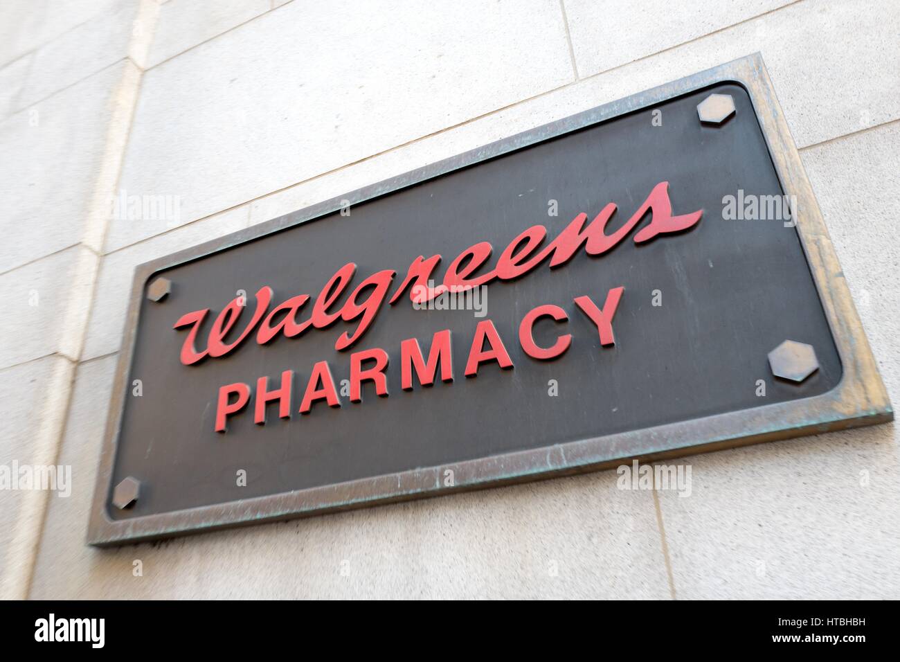 Walgreens Pharmacy High Resolution Stock Photography and Images - Alamy