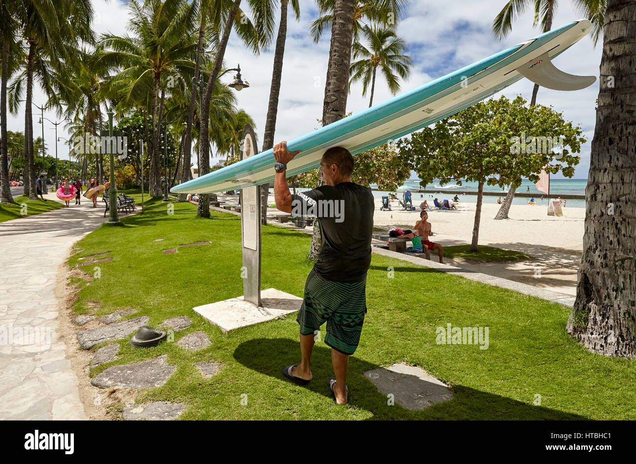 Surfboard at waikiki beach hi-res stock photography and images - Alamy