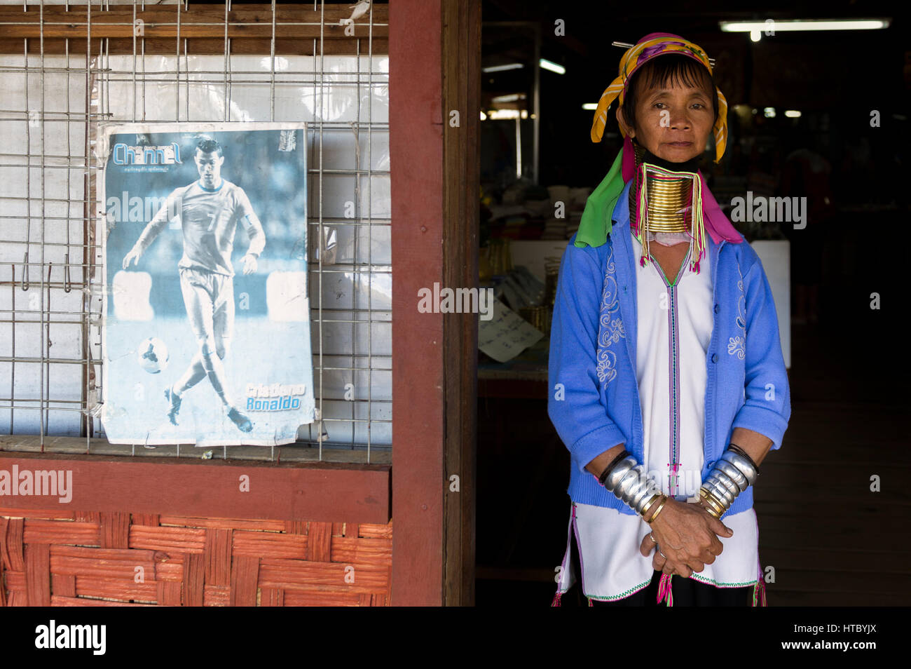 Myanmar (ex Birmanie). Inle lake. Woman long neck Ethnie Karen Stock Photo