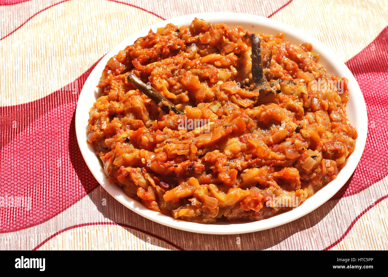 Baingan bharta (spicy eggplant puree Stock Photo Alamy