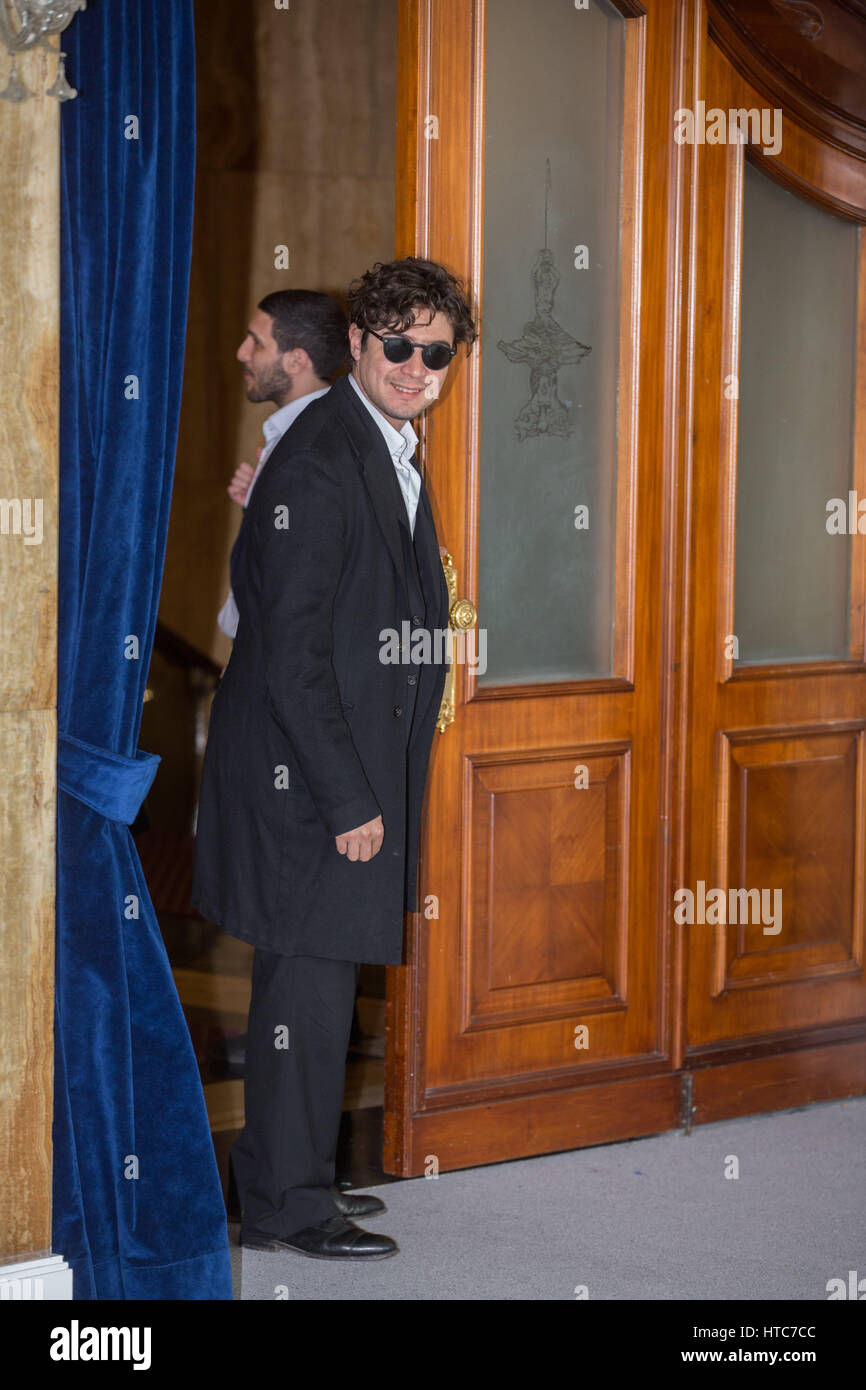 Claudia Gerini Smile High Resolution Stock Photography And Images Alamy