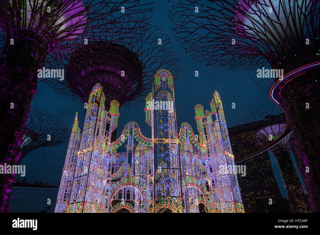 Singapore christmas gardens by the bay hires stock photography and