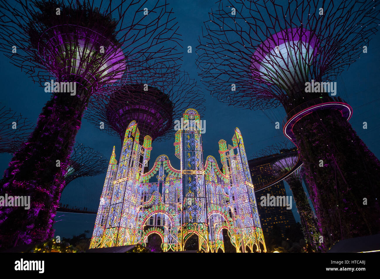 Singapore christmas gardens by the bay hires stock photography and