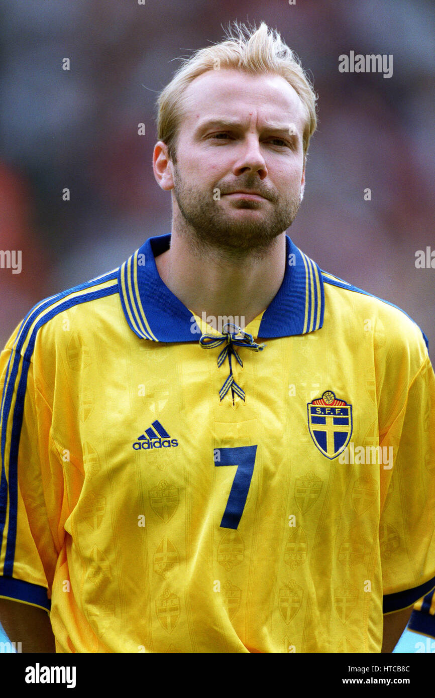HAKAN MILD SWEDEN & SERVETTE FC 05 June 1999 Stock Photo