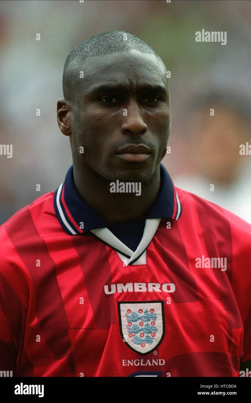 SOL CAMPBELL ENGLAND & TOTTENHAM HOTSPUR FC 05 June 1999 Stock Photo