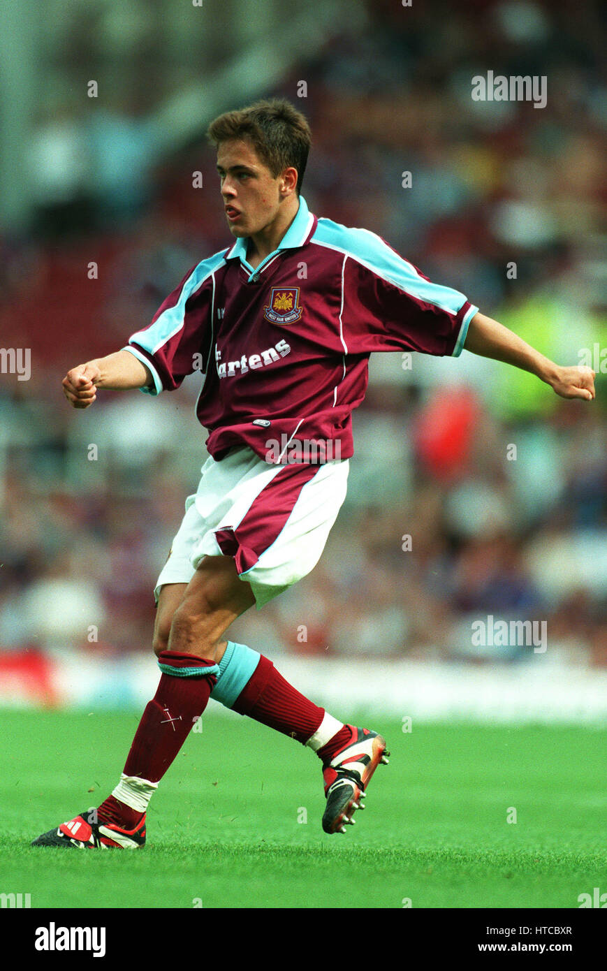人気 ブランド チェック HAM WEST COLE JOE UNITED Alamy - Photo Stock 1999 July 18 FC ウェア