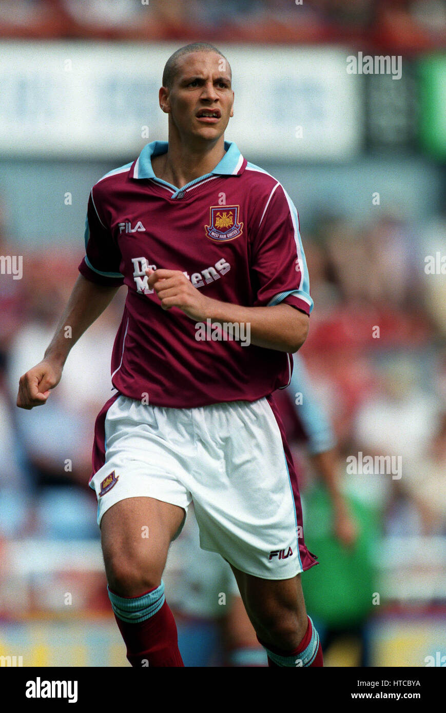 RIO FERDINAND WEST HAM UNITED FC 18 July 1999 Stock Photo - Alamy