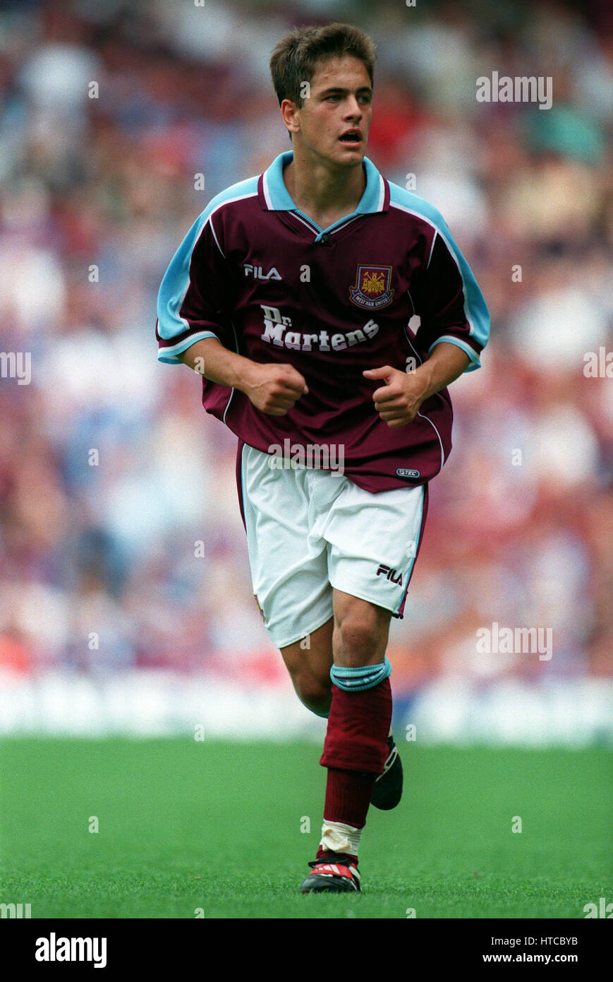 2024年激安 1999 July 18 FC UNITED HAM WEST COLE JOE Stock Alamy - Photo ウェア