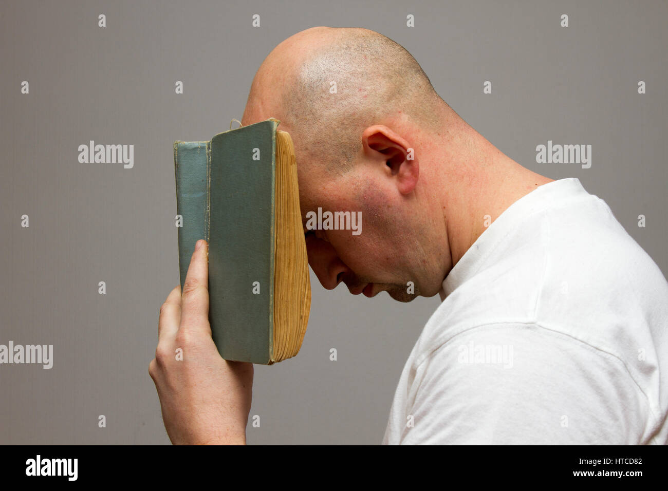 Study of the head of an old man hi-res stock photography and images - Alamy