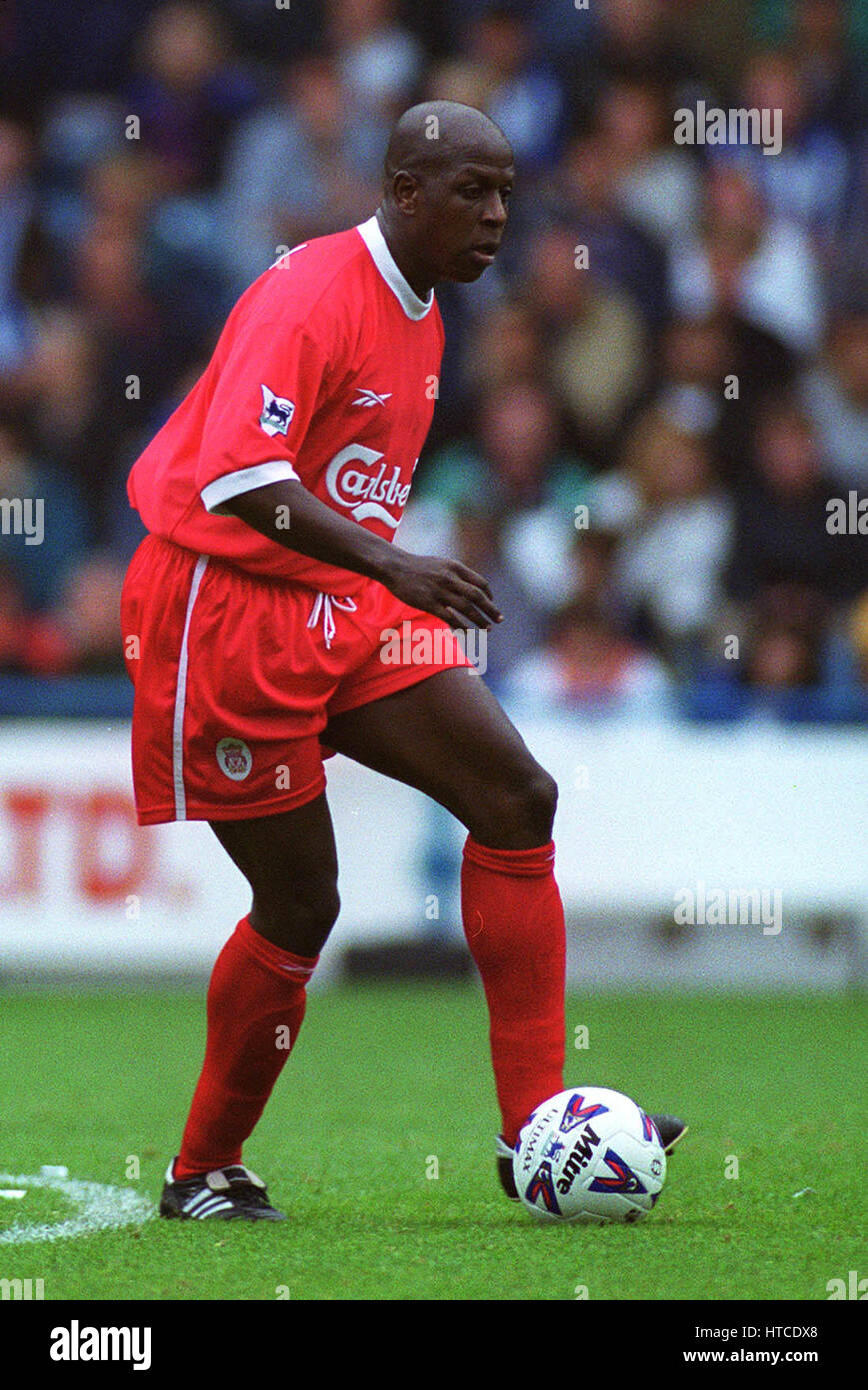 TITI CAMARA LIVERPOOL FC 07 August 1999 Stock Photo Alamy
