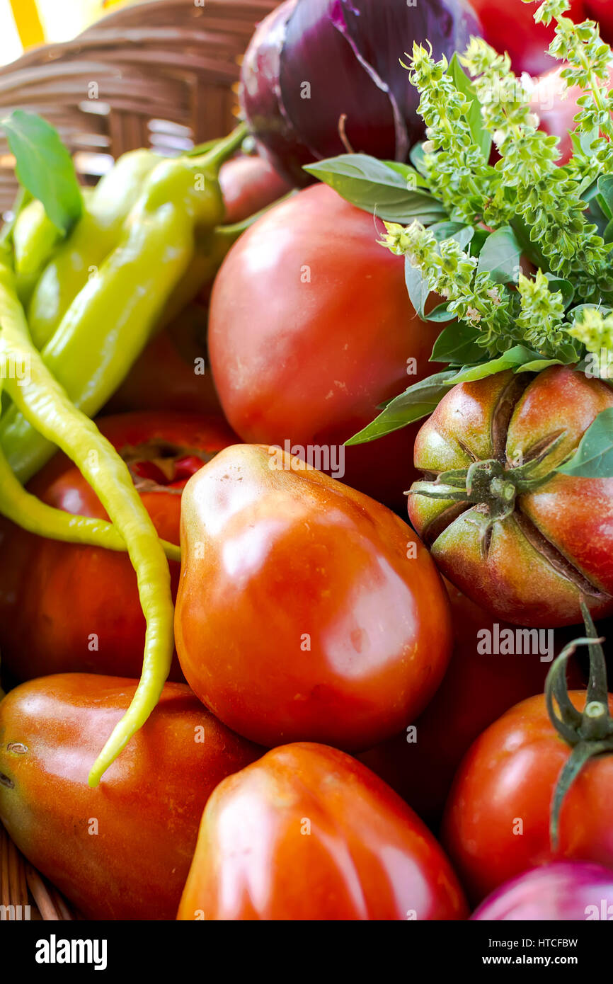 Close up of many fresh red tomatoes big fruit type Stock Photo - Alamy