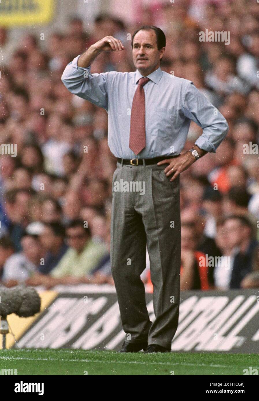 GEORGE GRAHAM TOTTENHAM HOTSPUR MANAGER 28 August 1999 Stock Photo - Alamy
