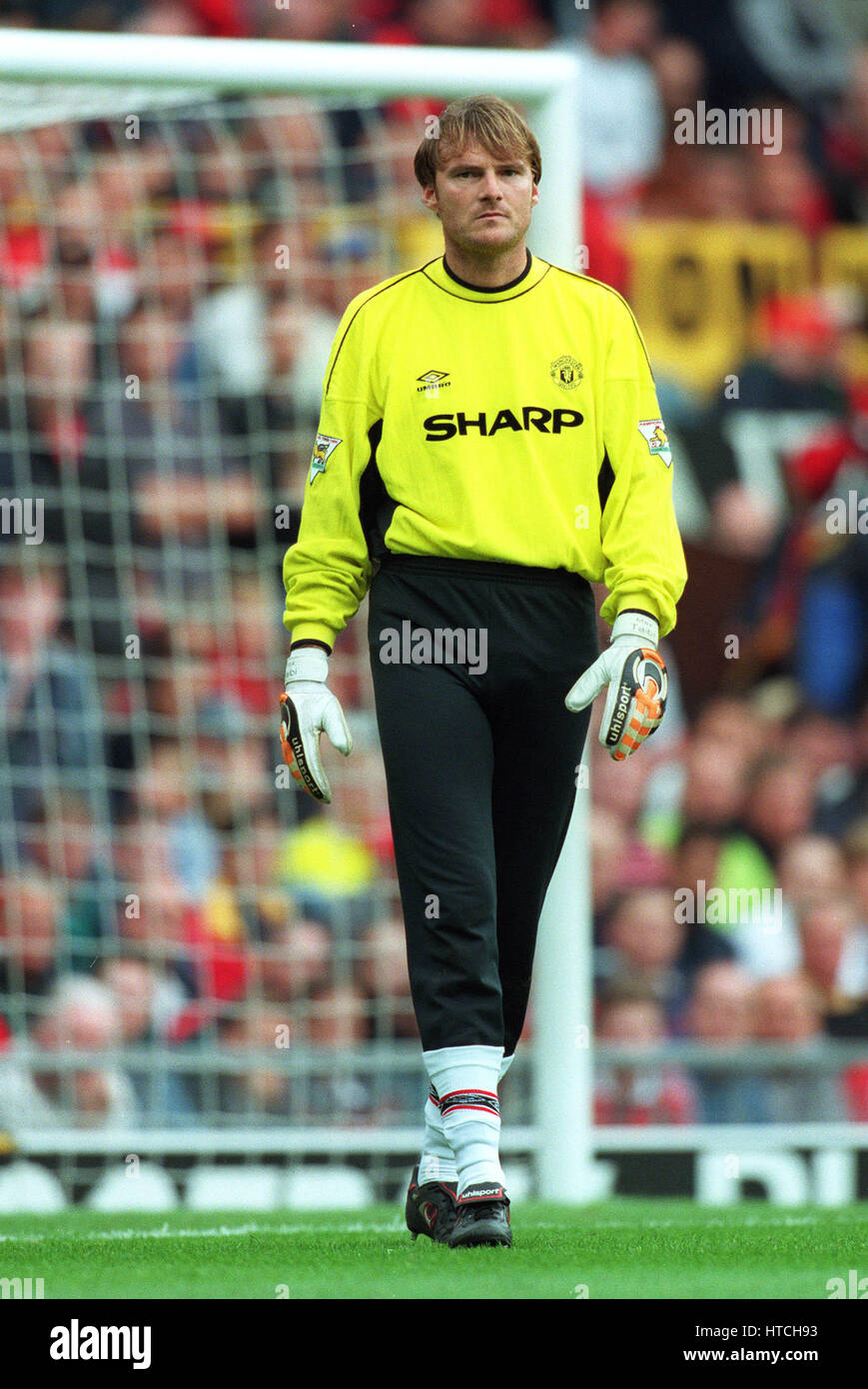 MASSIMO TAIBI MANCHESTER UNITED FC 16 September 1999 Stock Photo Alamy