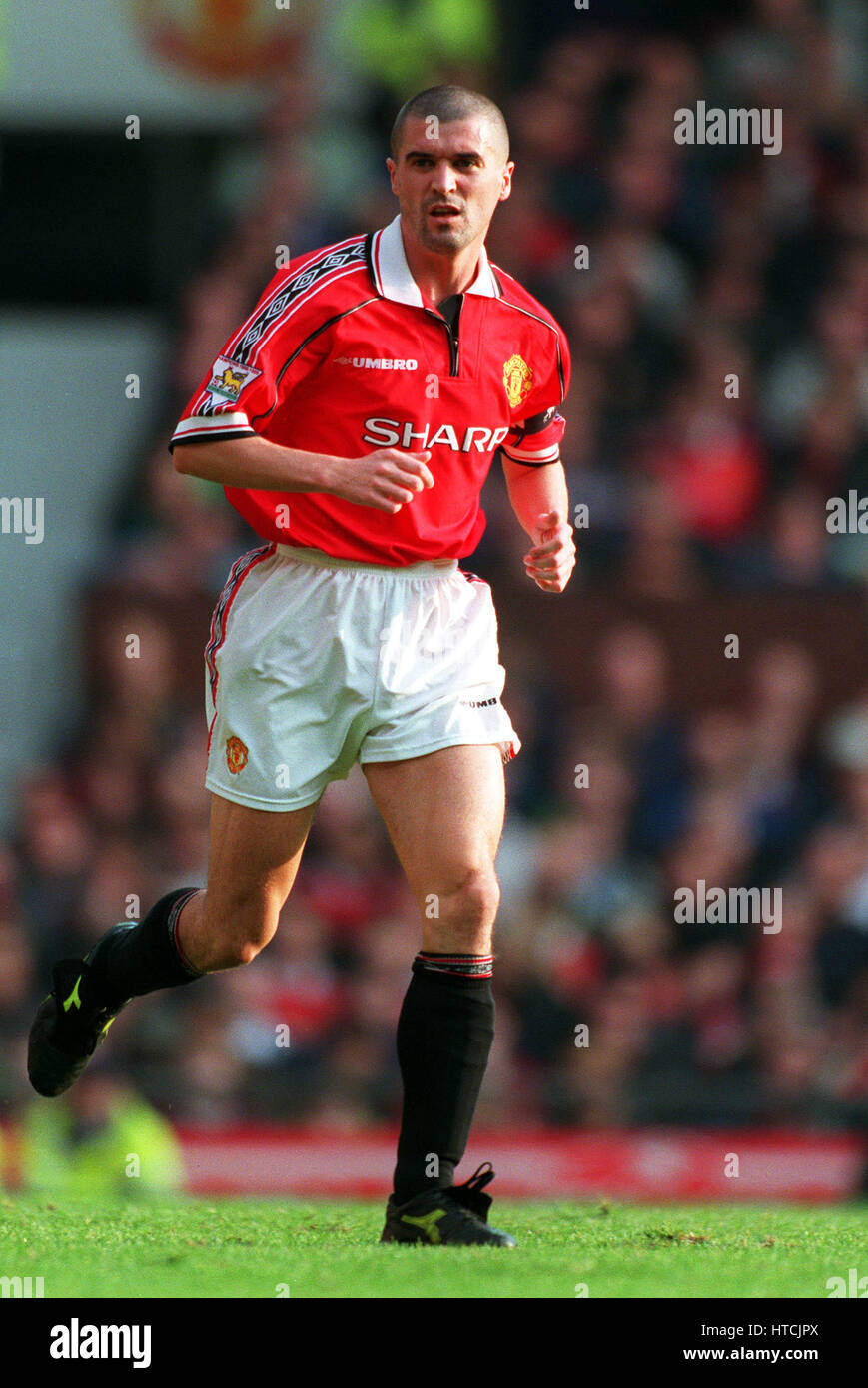 ROY KEANE MANCHESTER UNITED FC 17 October 1999 Stock Photo Alamy