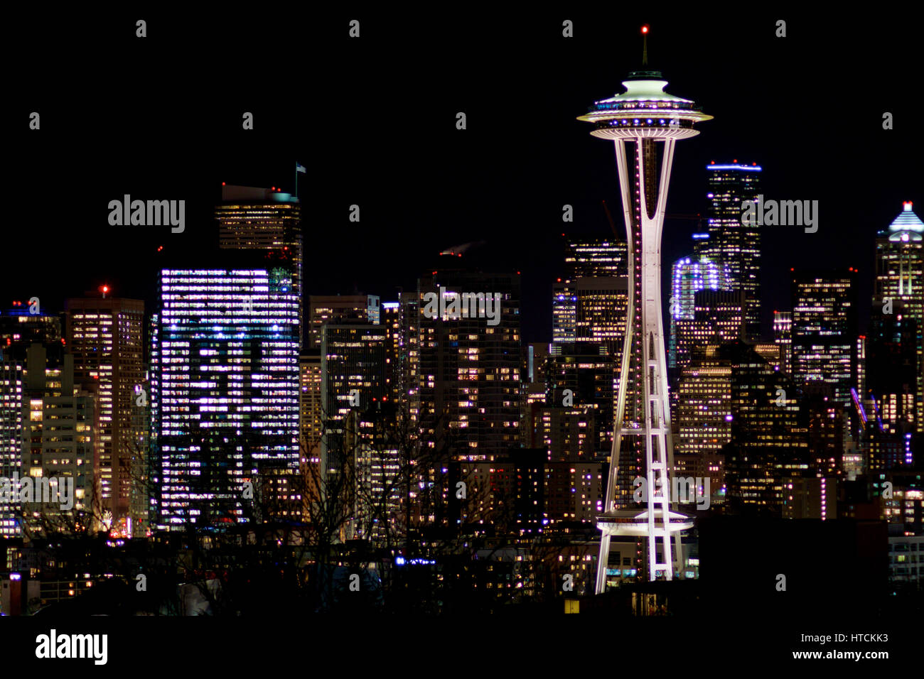 Seattle skyline night hi-res stock photography and images - Alamy