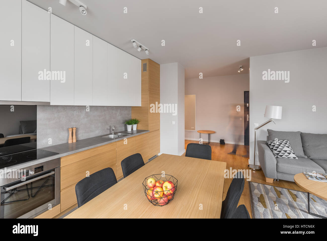 Open plan kitchen living room white hi-res stock photography and images ...