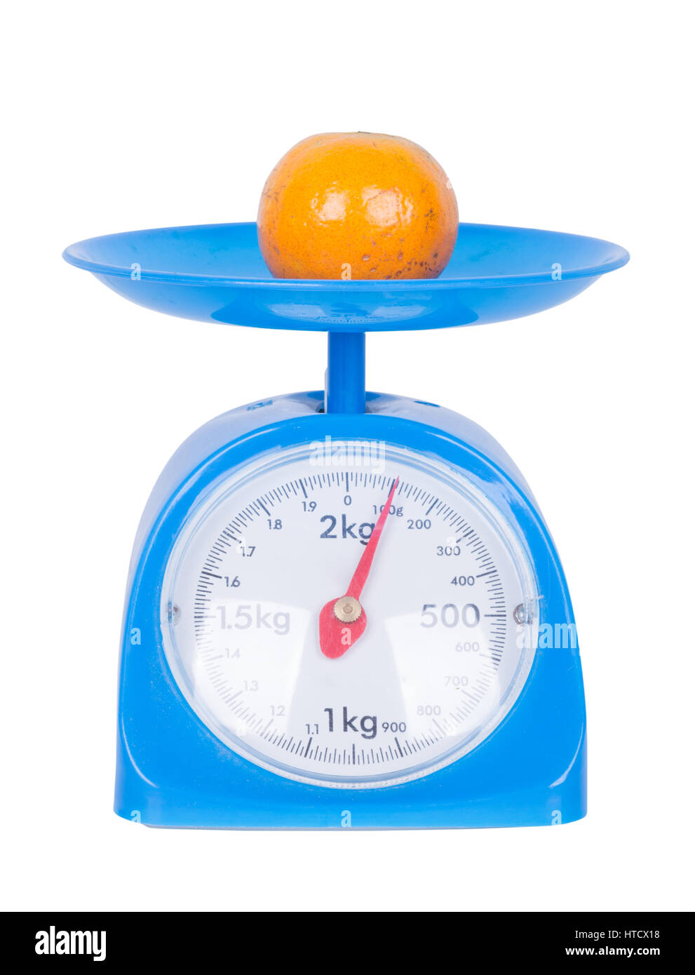 https://c8.alamy.com/comp/HTCX18/orange-on-kitchen-scale-isolated-on-white-background-with-clipping-HTCX18.jpg
