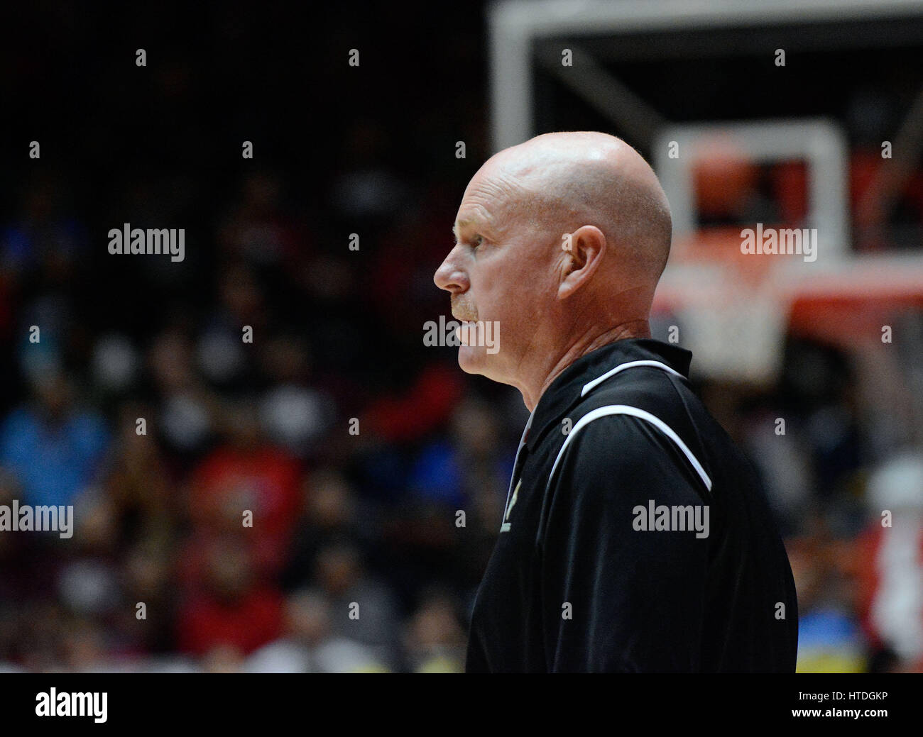 Albuquerque, NM, USA. 10th Mar, 2017. Hope's girls basketball coach Terry Heisey. Friday Feb. 10, 2017. Credit: Jim Thompson/Albuquerque Journal/ZUMA Wire/Alamy Live News Stock Photo