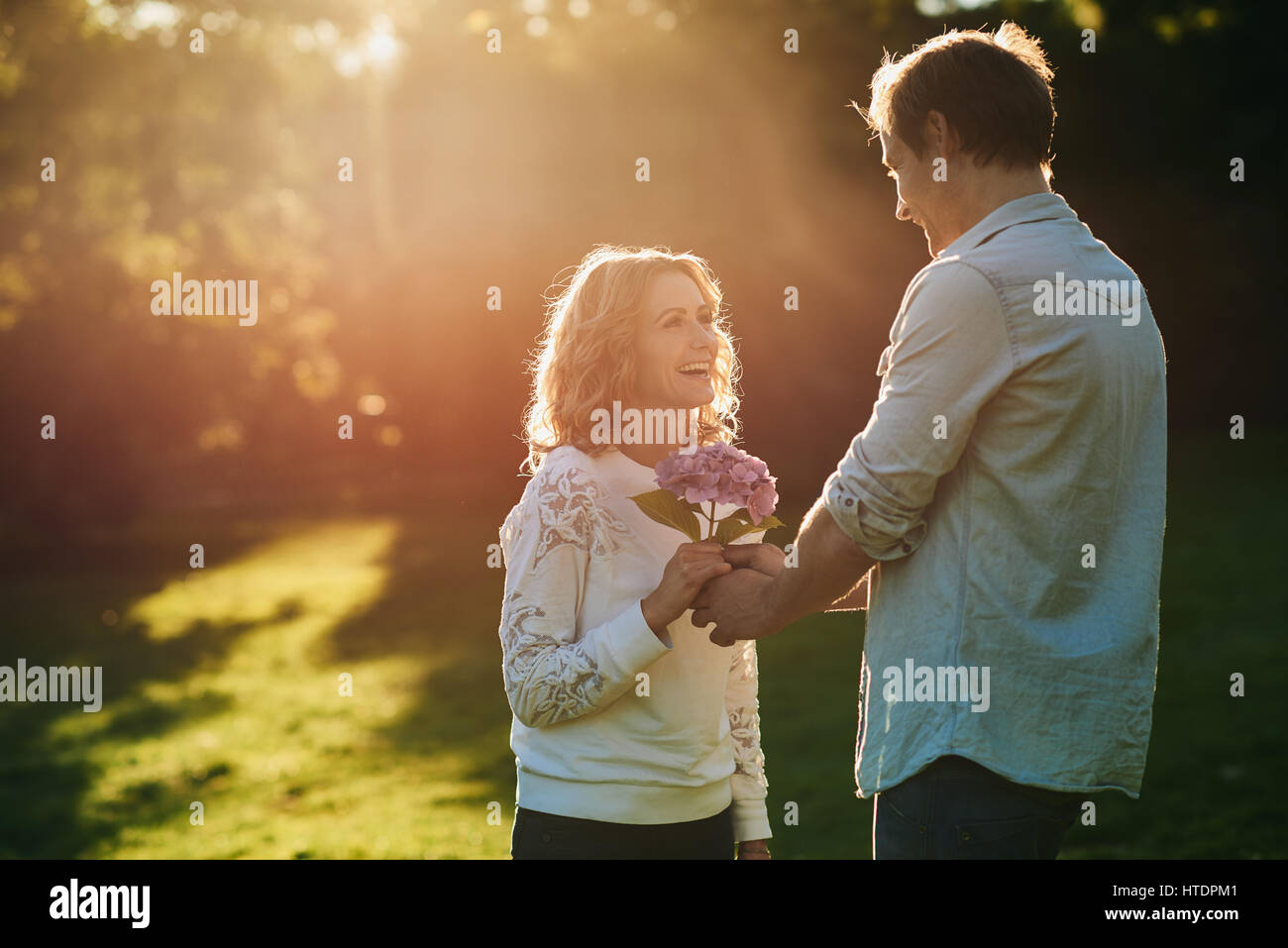 Giving flowers hires stock photography and images Alamy