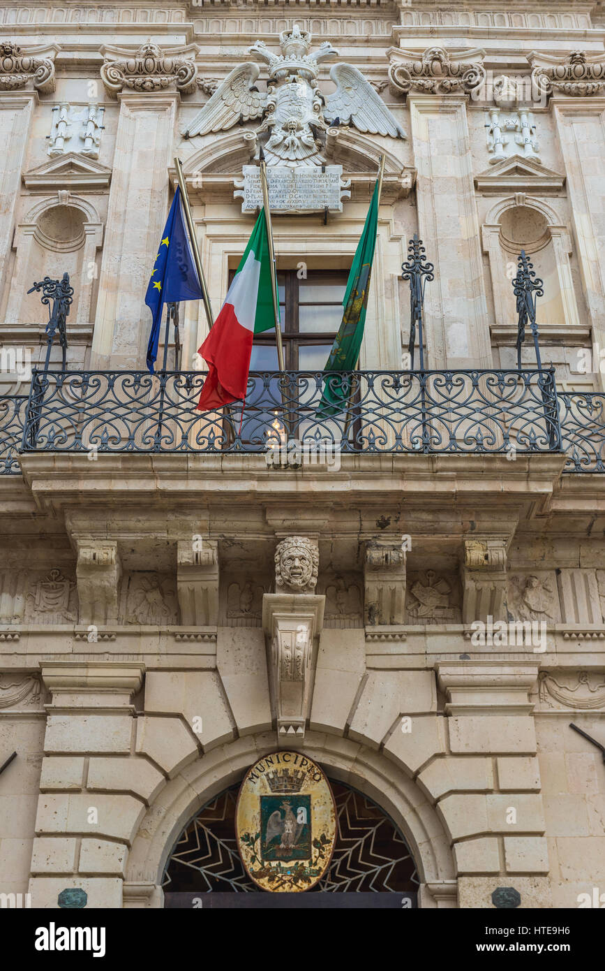 Coat of arms at Vermexio Palace, current Town Hall at Cathedral Square (Piazza del Duomo) on Ortygia island, Syracuse city, Sicily, Italy Stock Photo