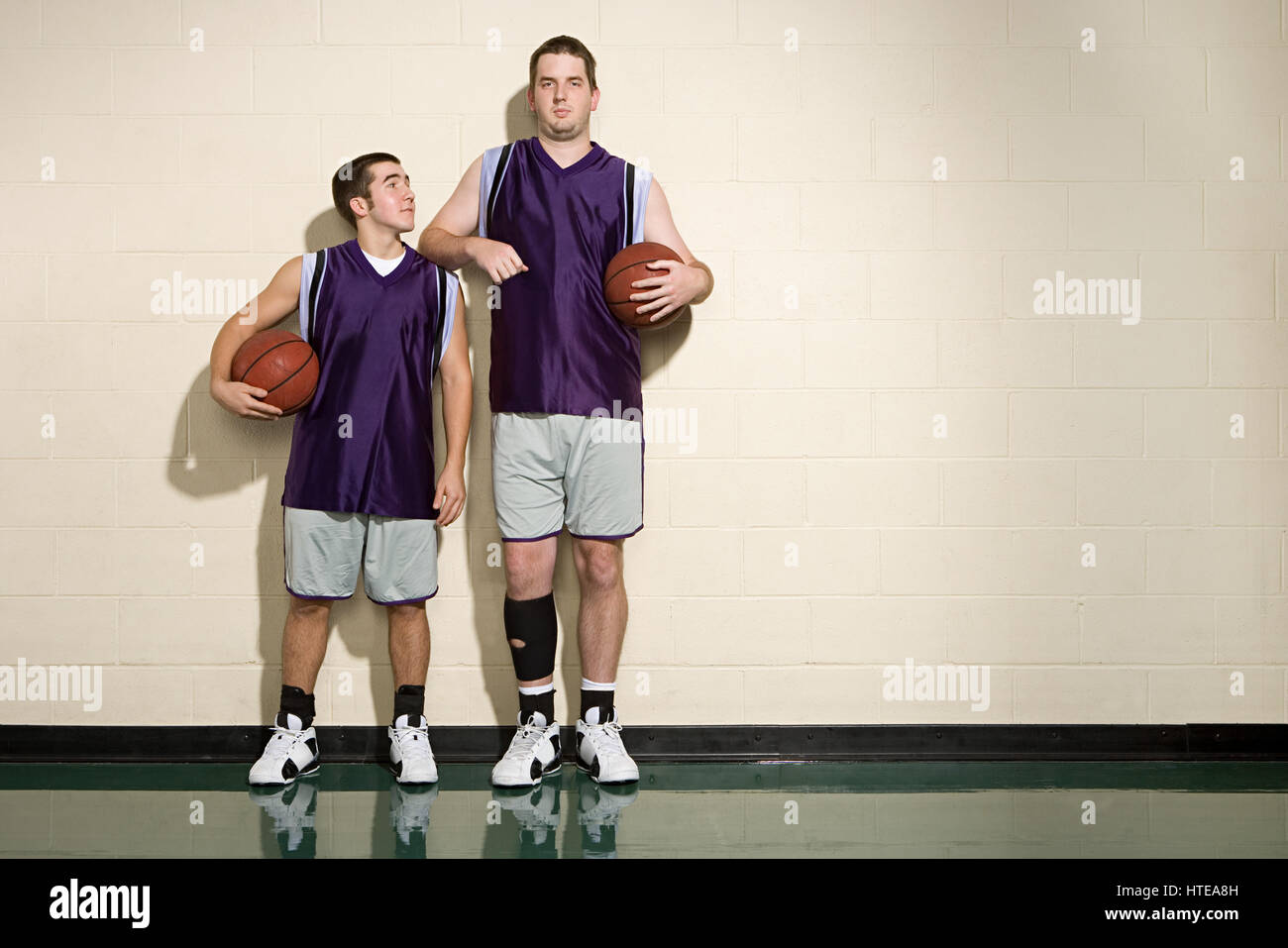 Tall Short Friends High Resolution Stock Photography And Images Alamy
