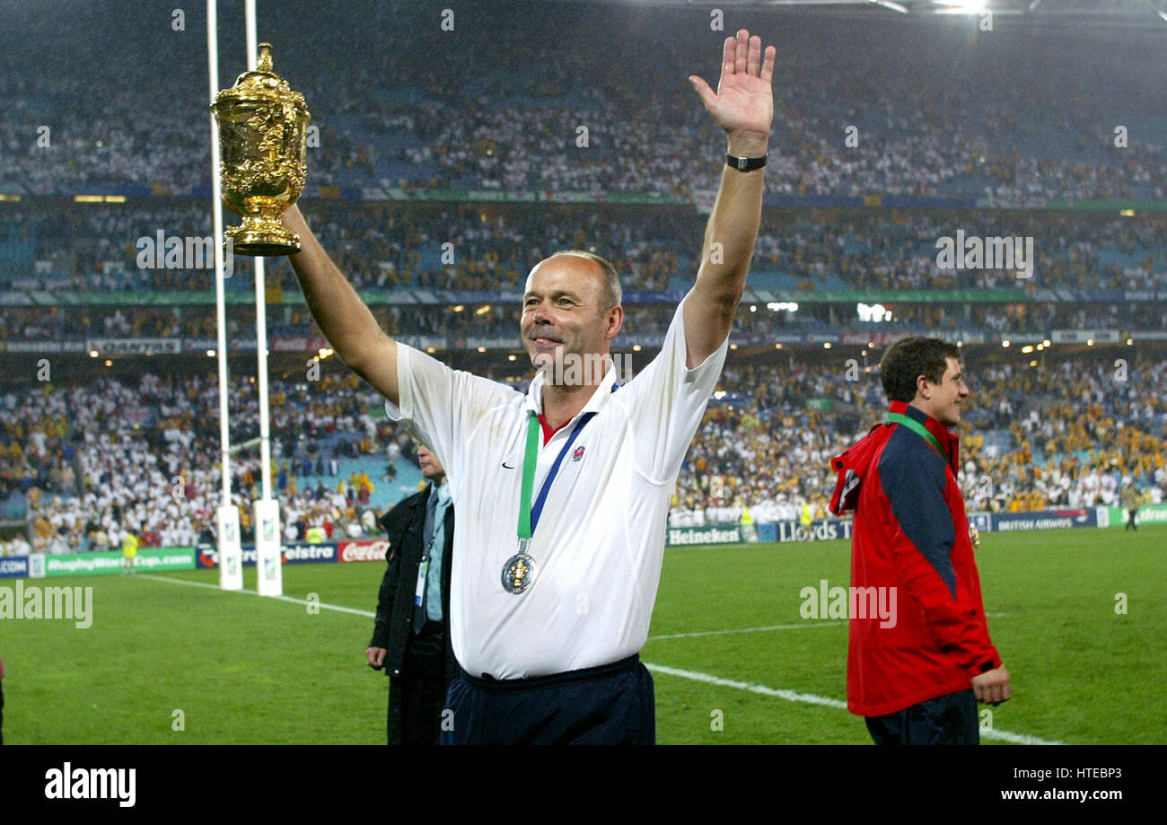 England head coach Clive Woodward with the World Cup after the Rugby World Cup Final at the Telstra Stadium, Sydney, Australia. Stock Photo