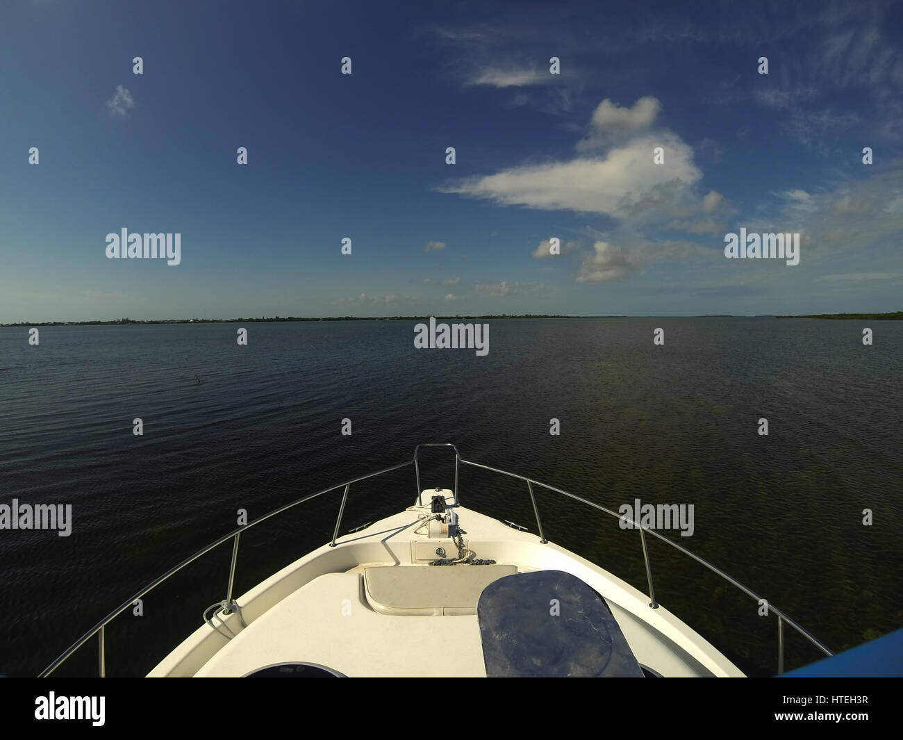 bow of boat in ocean Florida Keys Stock Photo Alamy
