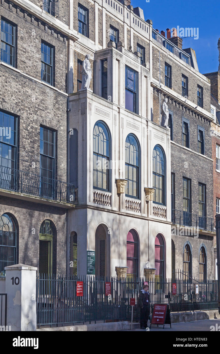 London Holborn The White Facade Of Sir John Soane S Museum On The North Side Of Lincoln S Inn Fields Stock Photo Alamy London Holborn The White Facade Of Sir John Soane S Museum On The North Side Of Lincoln S Inn Fields Stock Photo Alamy