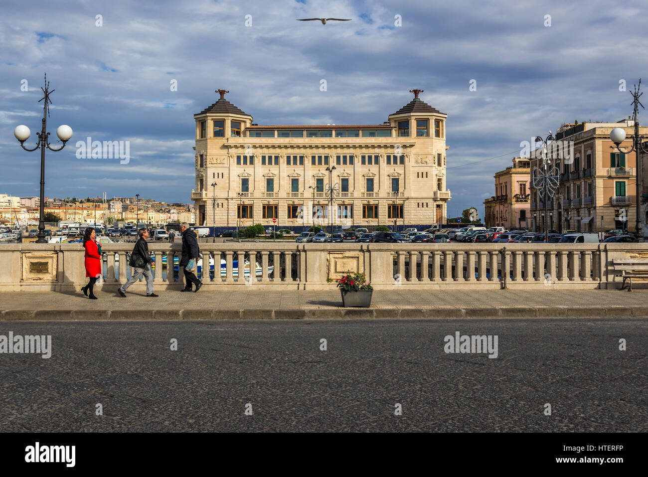 Old Post Office building seen from Umbertino Bridge (Ponte Umbertino