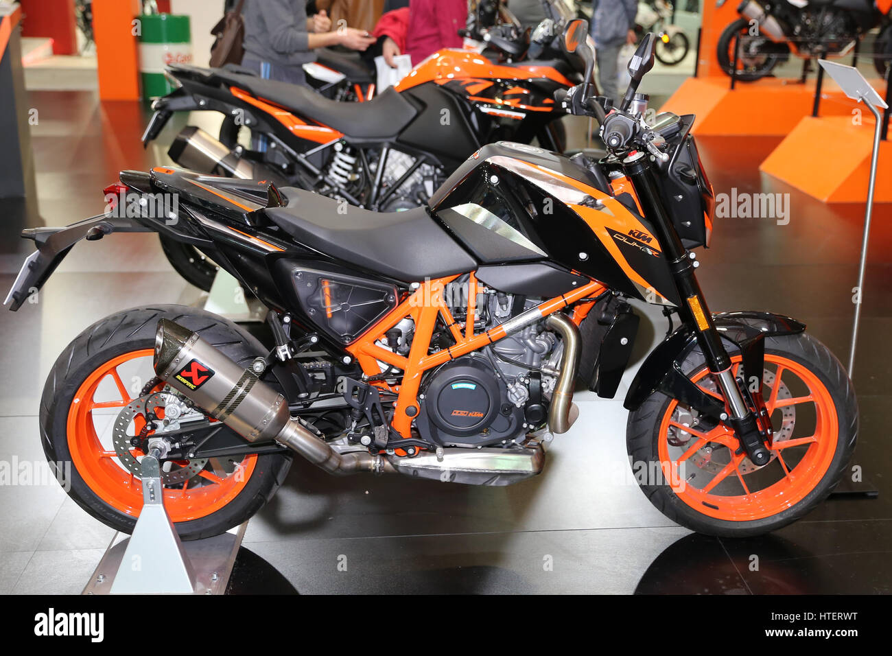 Motorcycle ktm duke 690 hi-res stock photography and images - Alamy