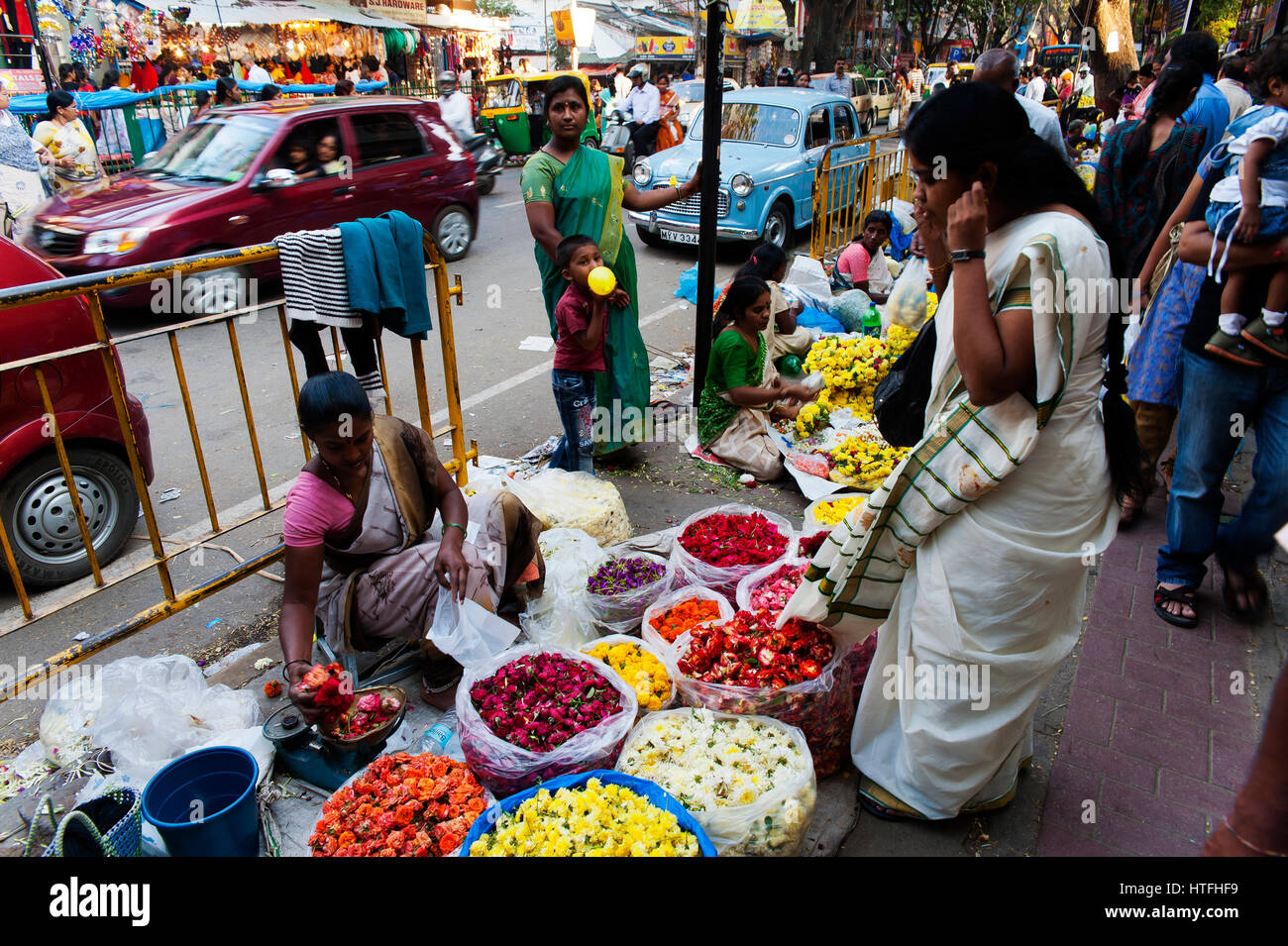 Street market at Bangalore, Karnataka, India Stock Photo Alamy