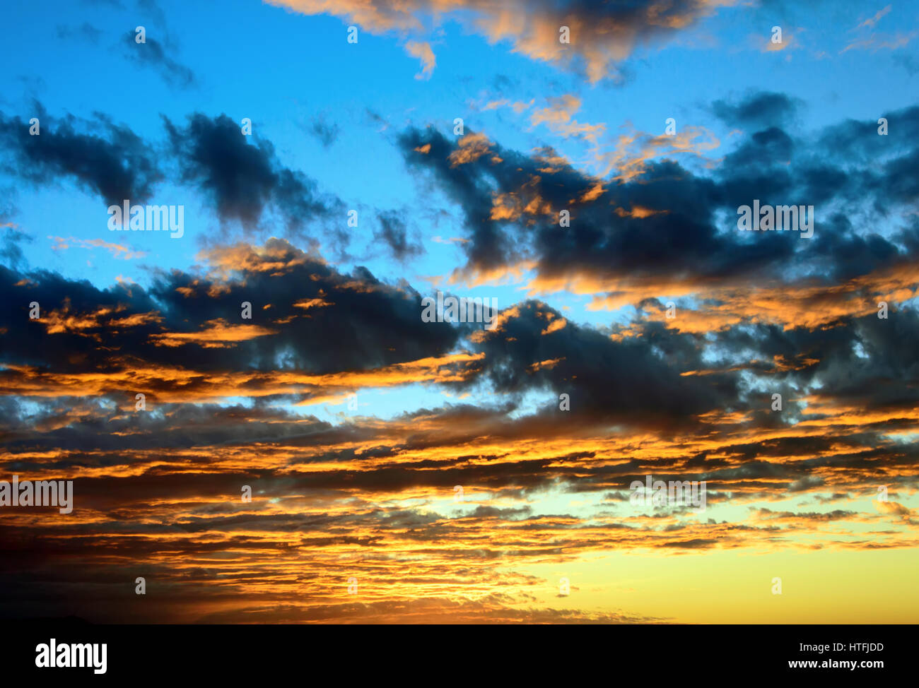 Sunset / sunrise with clouds, light rays and other atmospheric effect ...