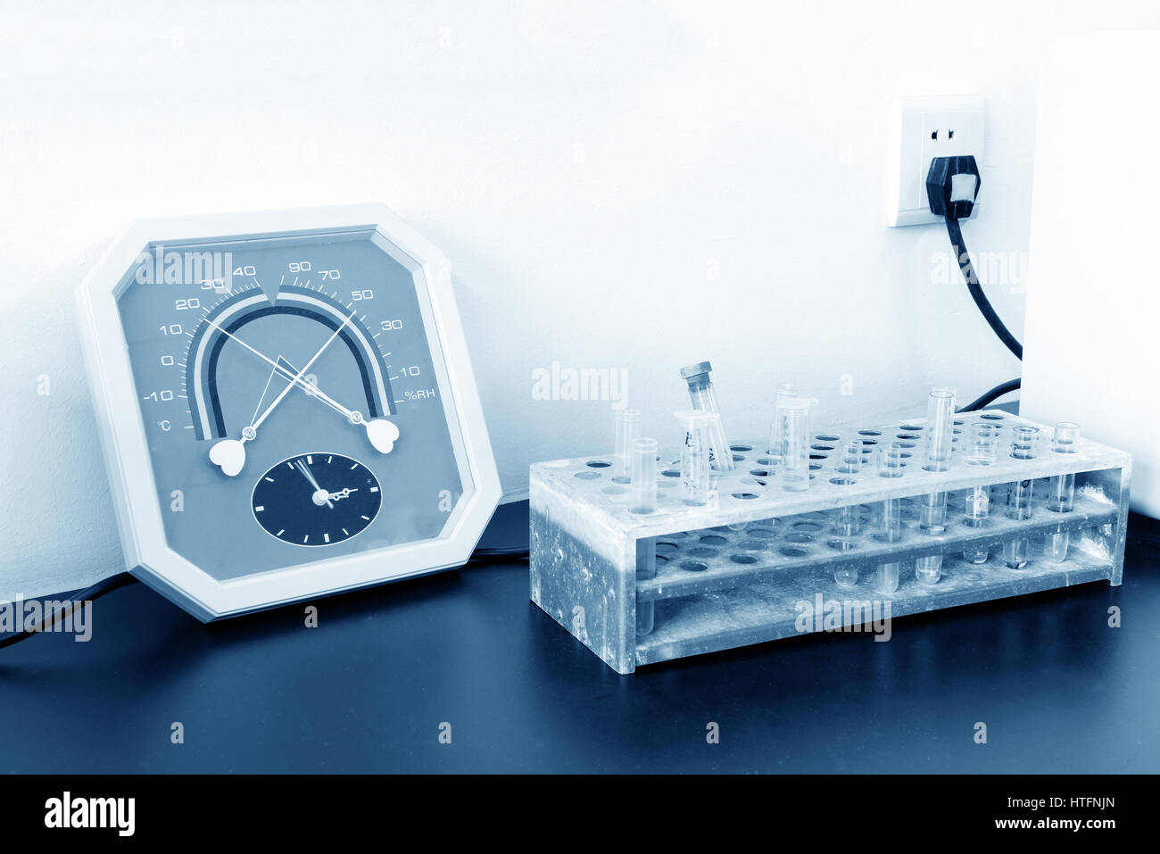 A corner of the laboratory, test tubes and quartz Stock Photo Alamy