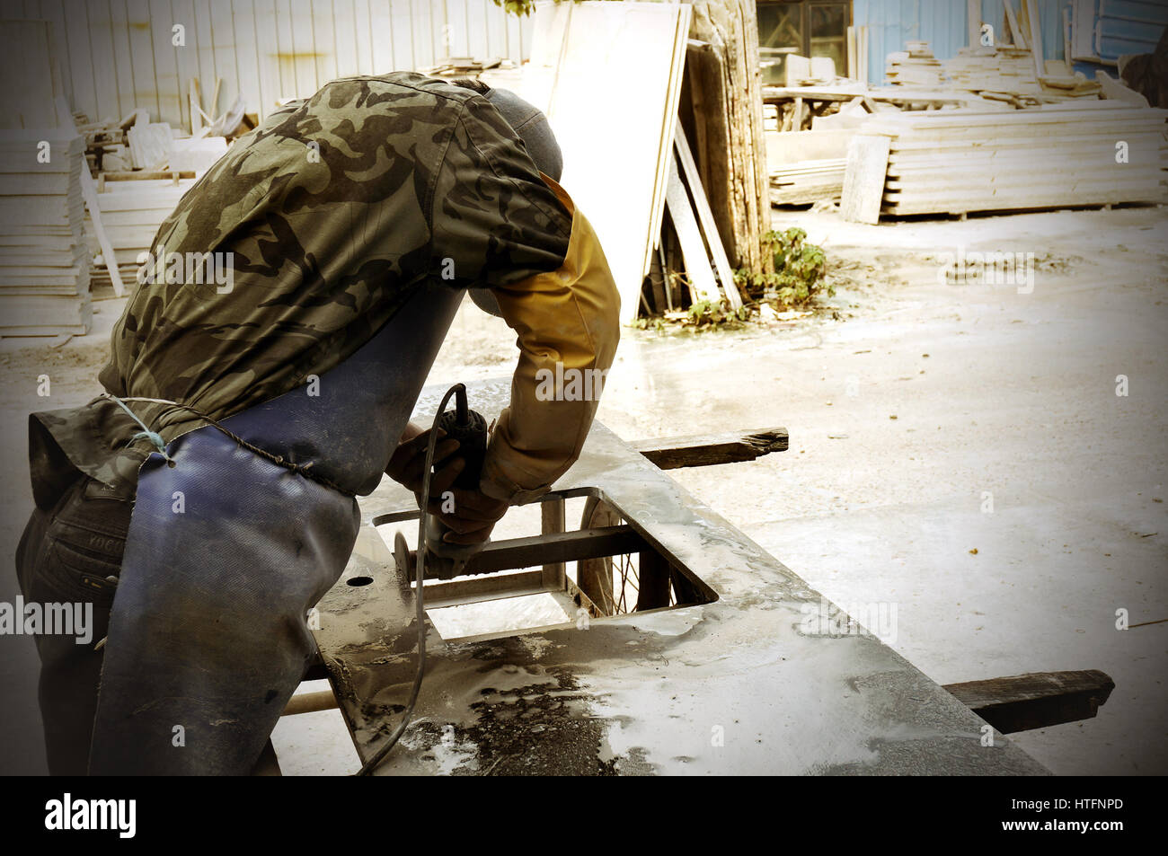 Workers are working, cutting marble cutter Stock Photo Alamy