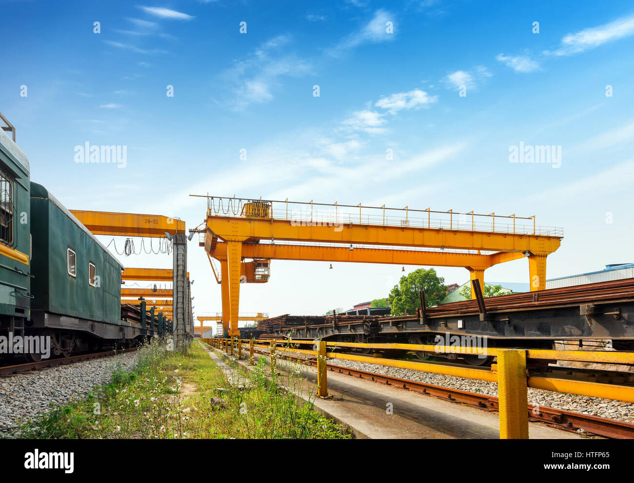 Pier bridge crane and cargo handling, cargo trains transported away