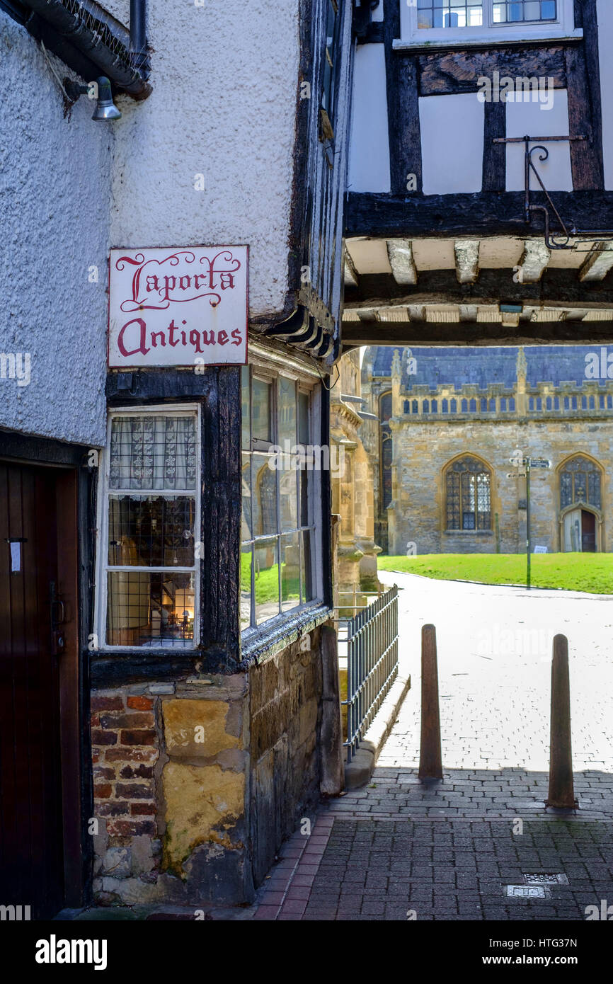 Laporta antiques hires stock photography and images Alamy