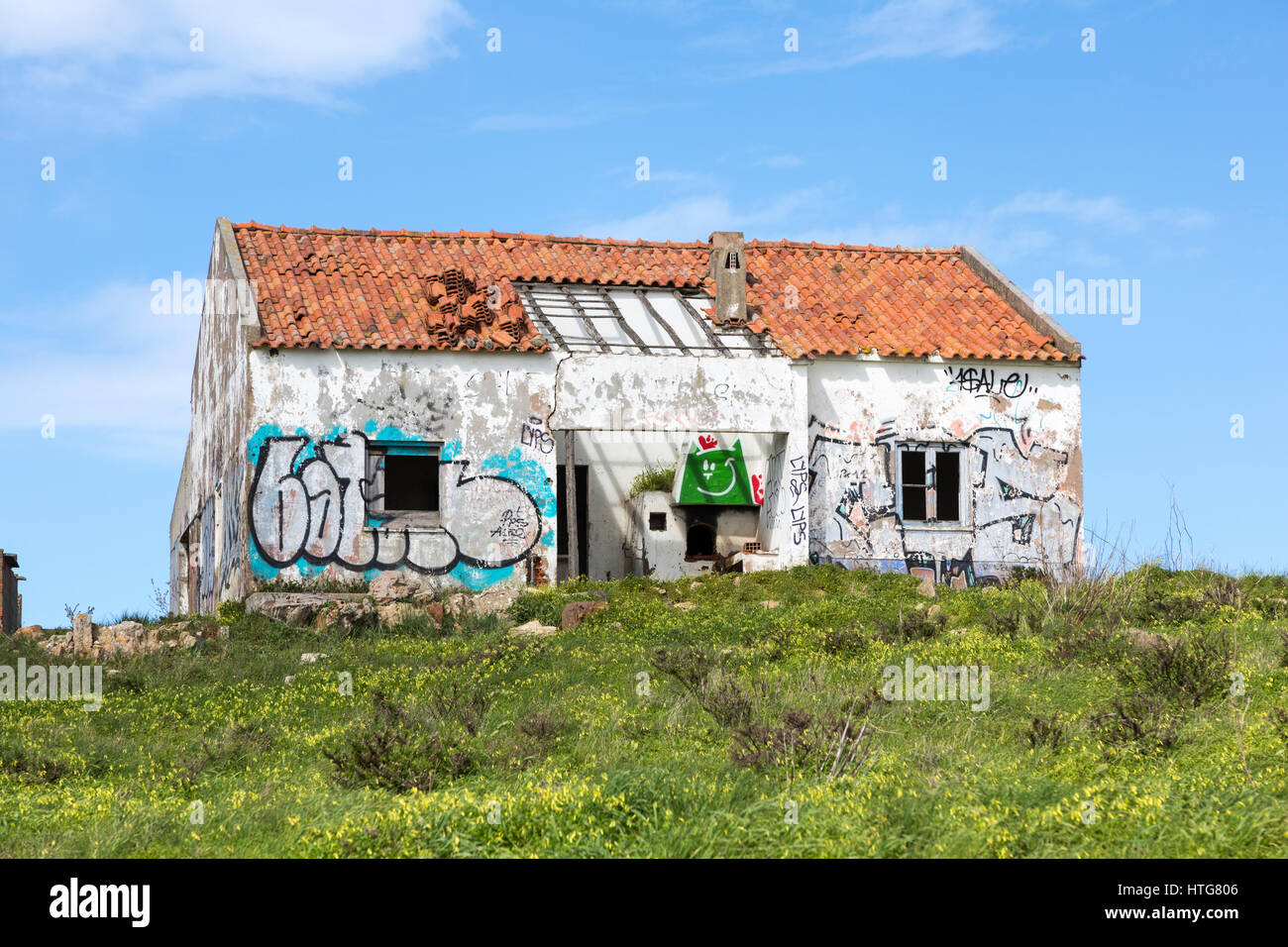 Graffiti on abandoned building, Algarve, Portugal Stock Photo