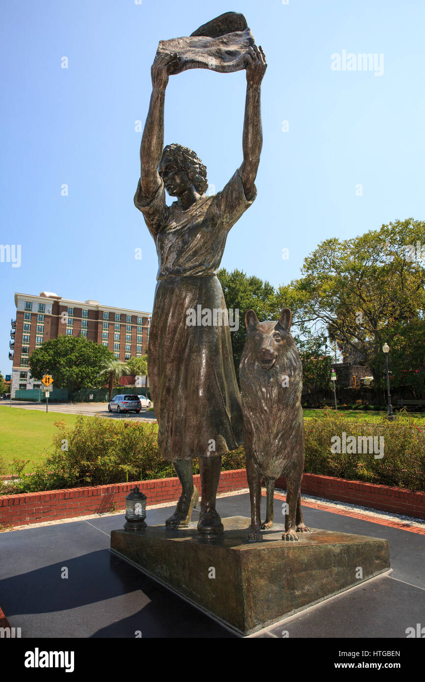 Statue of Florence Martus, also known as Waving Girl, in downtown