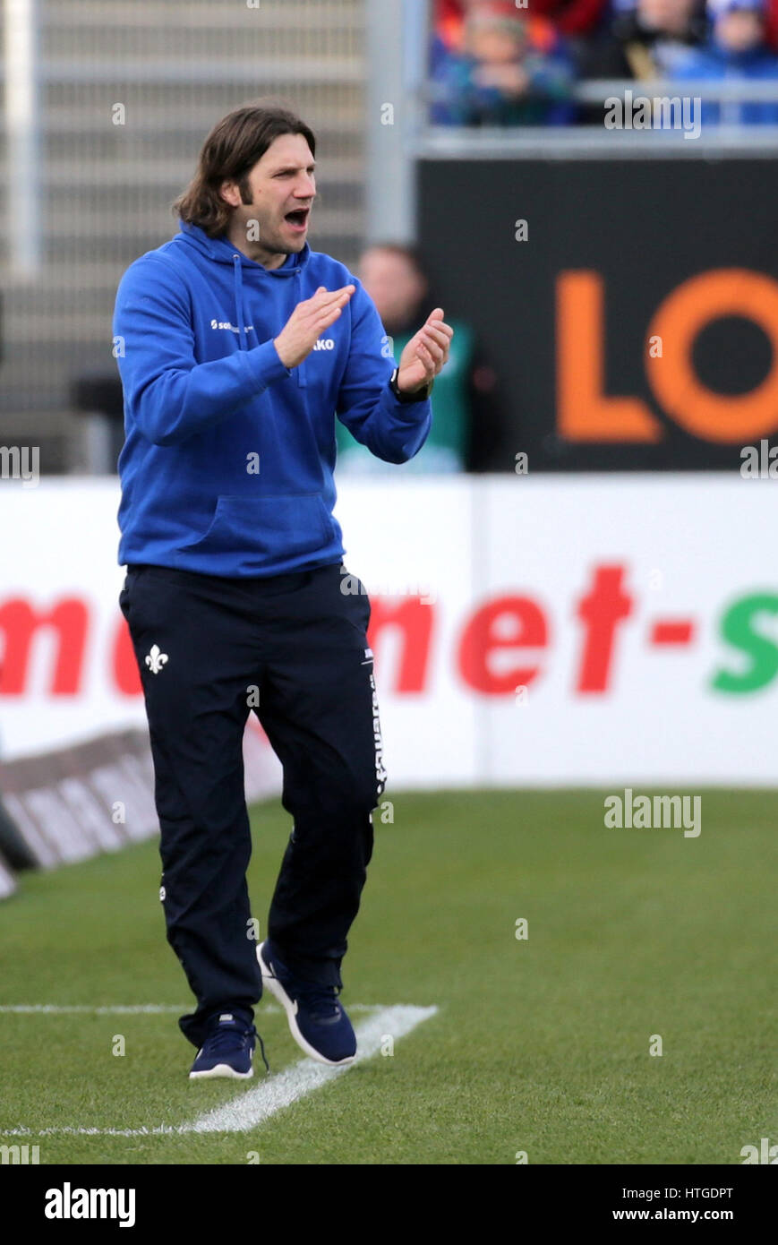 Darmstadt, Germany. 11th Mar, 2017. Darmstadt's manager Torsten Frings on the touchline during the German Bundesliga soccer match between SV Darmstadt 98 and 1. FSV Mainz 05 in the Jonathan Heimes Stadium in Darmstadt, Germany, 11 March 2017.  Photo: Hasan Bratic/dpa/Alamy Live News Stock Photo