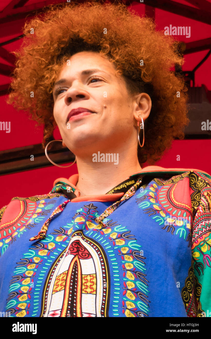 Amsterdam, the Netherlands. 12th March, 2017. Babs Gons (spoken word artist) performing at the closure of the Woman's March Credit: Steppeland/Alamy Live News Stock Photo