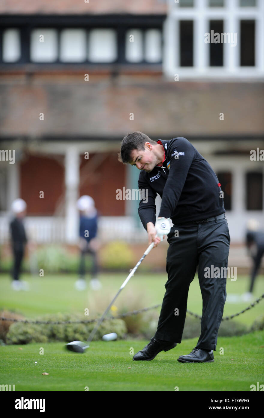 Sunningdale golf club berkshire uk hi-res stock photography and images ...