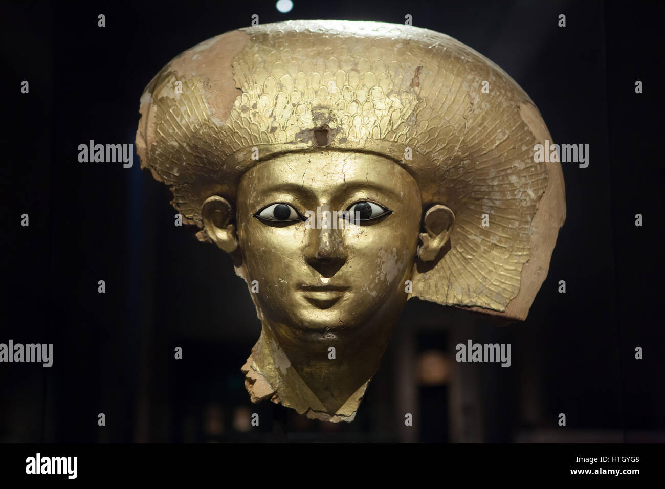 Sarcophagus of Queen Sitdjehuti called Satibu. Fragmentary gilded