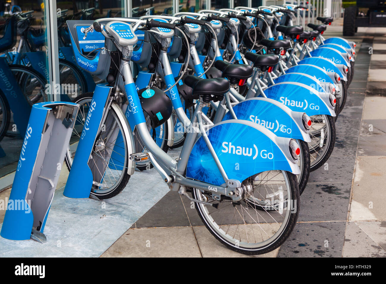 Bike rental location in downtown Vancouver Stock Photo - Alamy