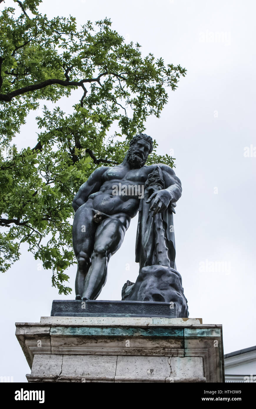 SaintPetersburg, Russia August 12, 2016 Statues and monuments of St